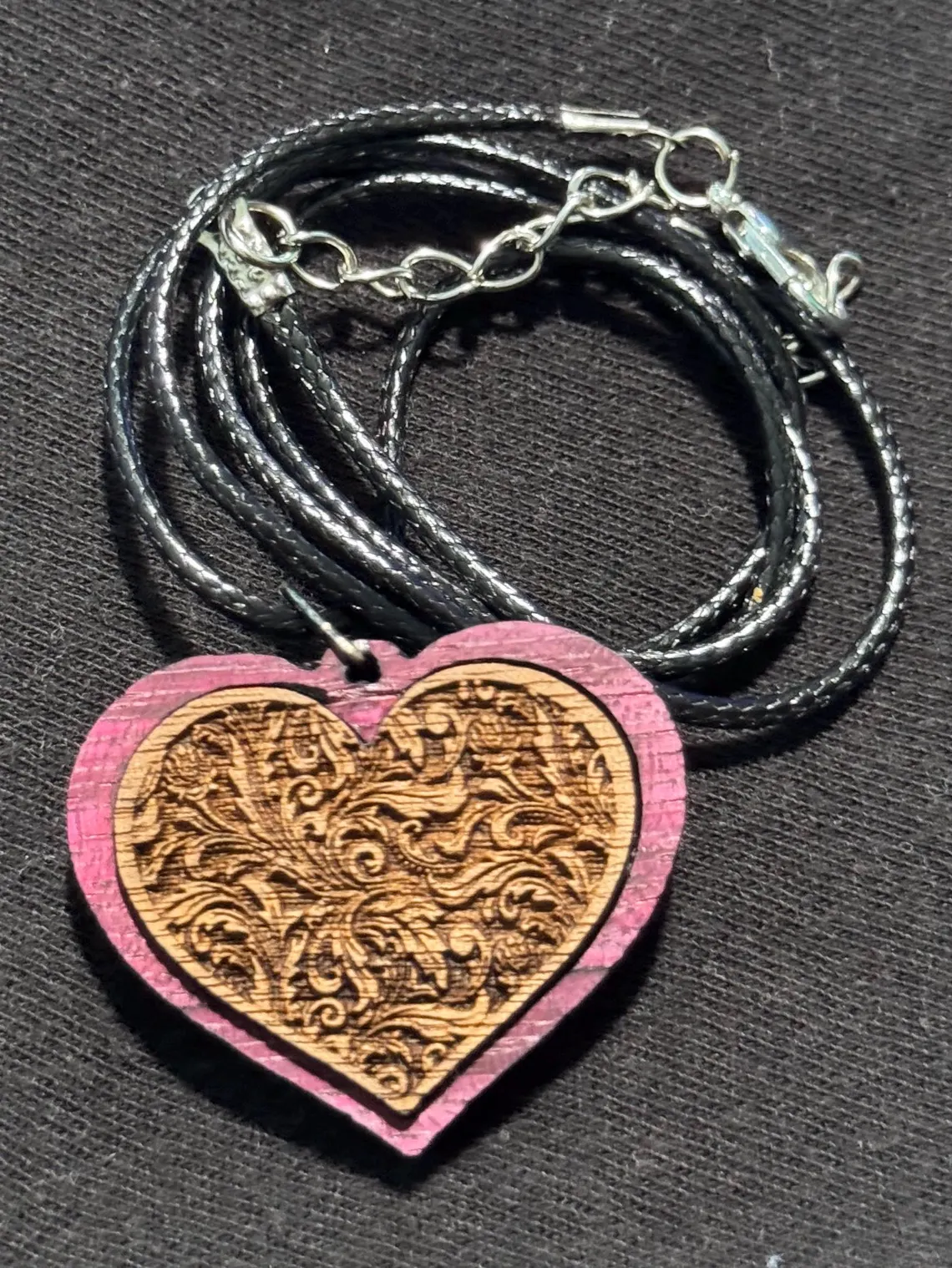 Heart pendant necklace